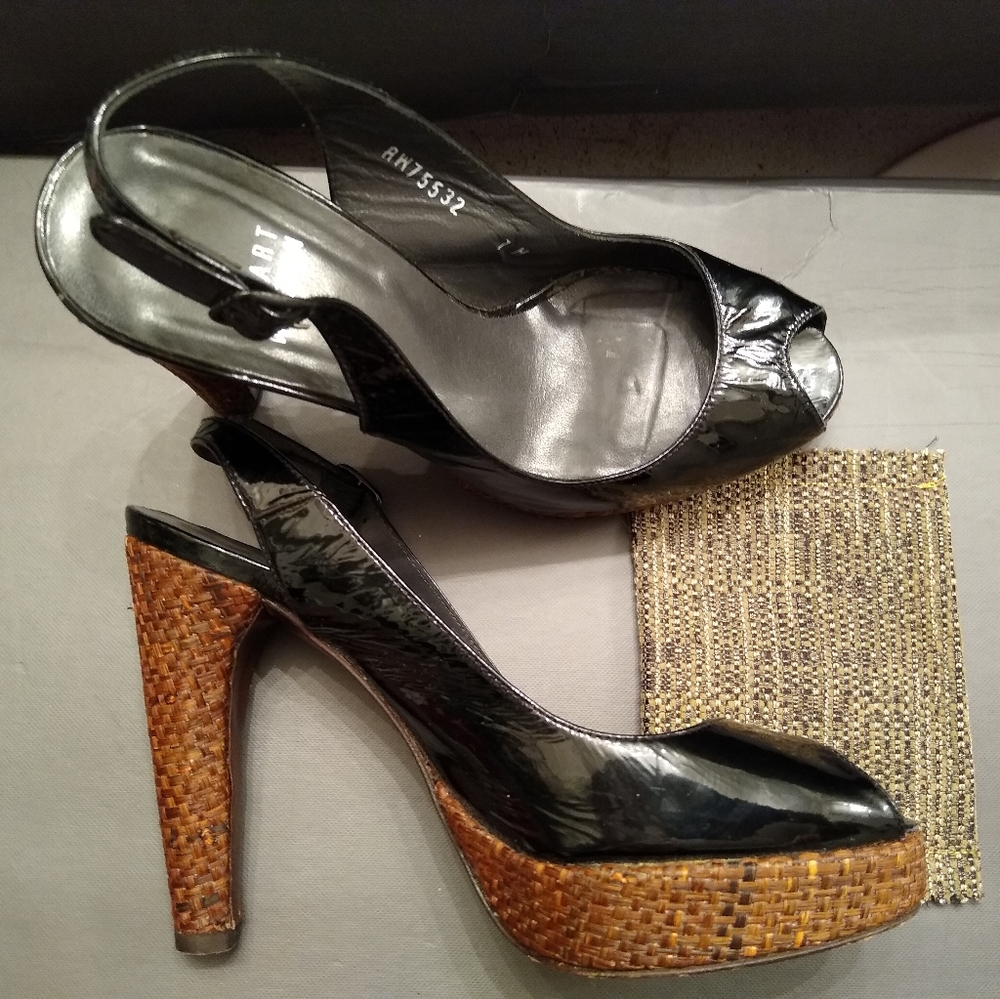 Stuart Weitzman black patent platform pumps sz7